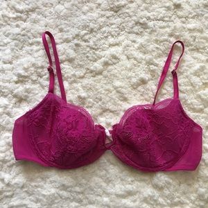 Very Sexy Lace Bra by Victorias Secret 36B